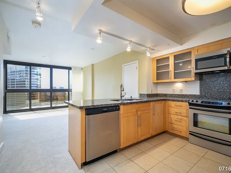 600 Queen St #2906 — Photo 3