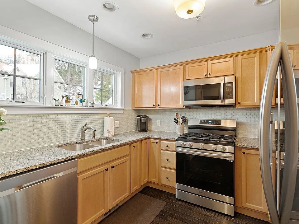 Sunny kitchen