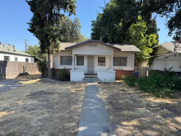 771 E Inyo Avenue, Tulare, CA 93274