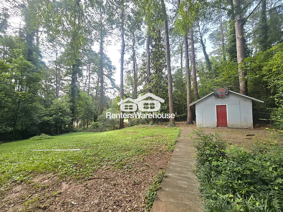 1593 Tanager Cir