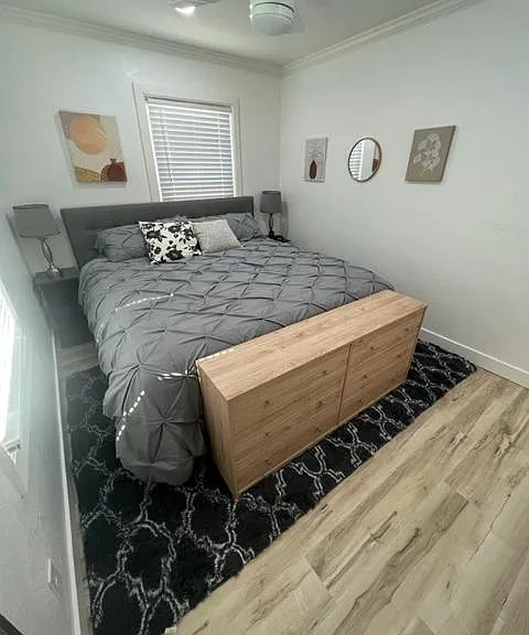 916 Poplar Ave — Photo 8