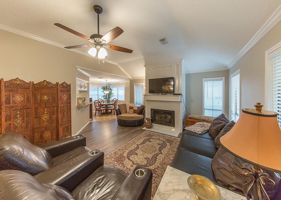 1st image of 16431 Dunmoor Dr