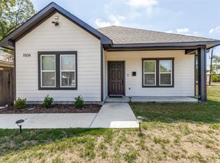 1504 E Cannon St, Fort Worth, TX 76104