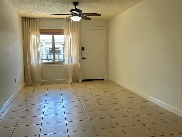 5221 Bayshore Blvd #51 — Photo 7
