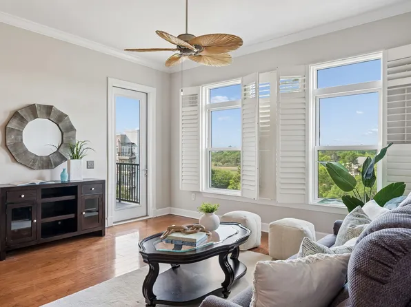 135 Pier View St Unit 404, Daniel Island, SC 29492