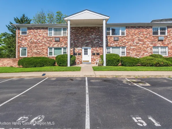 136 N Chestnut Street #13d, New Paltz, NY 12561