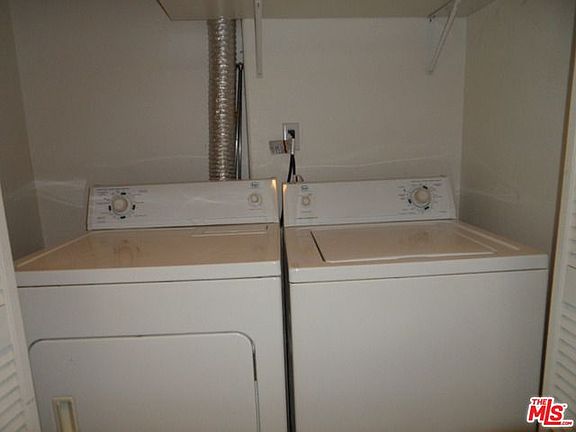 4th image of 2121 S Bentley Ave APT 302