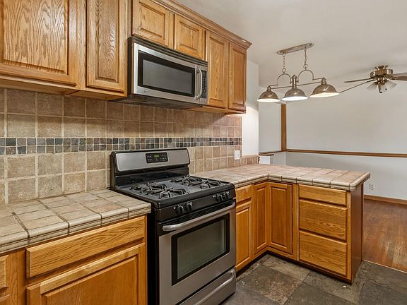 4th image of 1805 Aloha Way