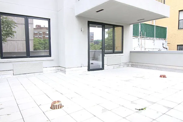 Rented by Target Realty Group | media 26