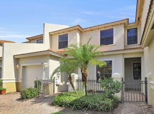 7599 Bristol Cir, Naples, FL 34120