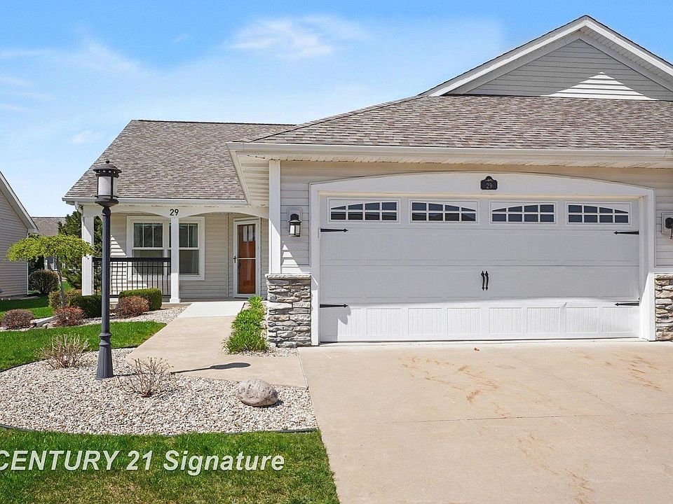 1st image of 29 Tuscany Cir