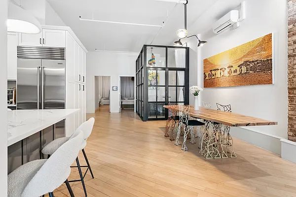 Rented by Compass | media 9