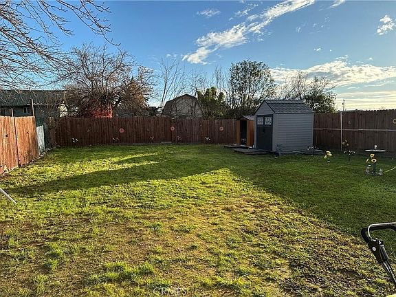 2nd image of 731 Colusa Ave