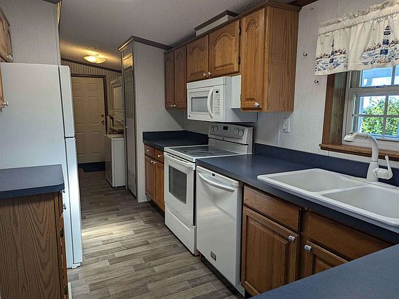 3rd image of 7453-53 Michigan Heights Dr
