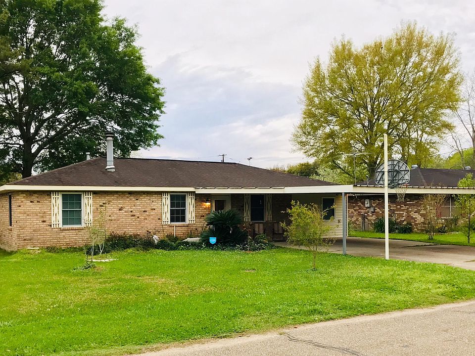 1st image of 128 Blue Bonnet Dr