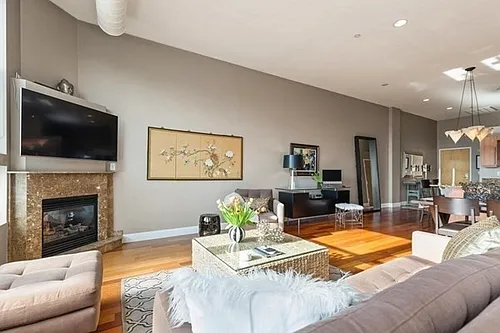 10 Ocean Ave Photo 1