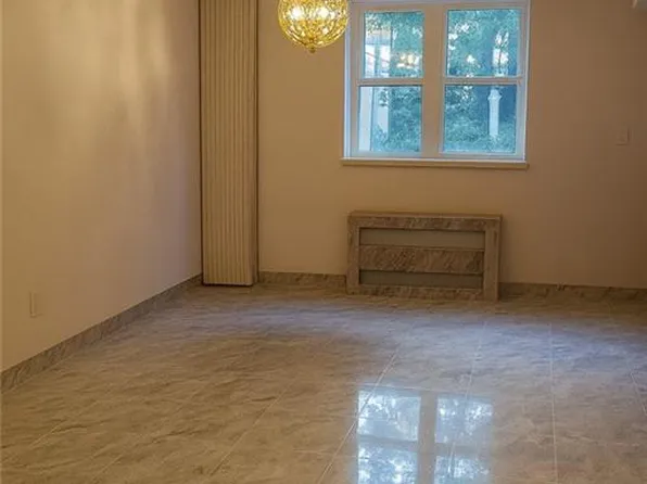 2240 East 26th Street image 17 of 20