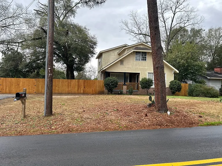 920 Lamore St — Photo 16