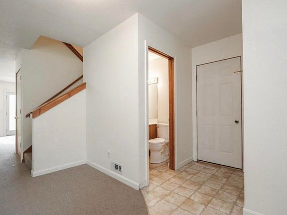 3rd image of 11 Catherine Dr #B