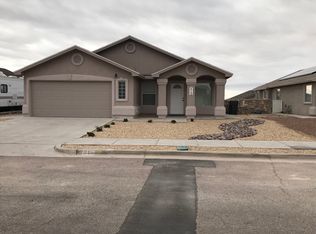 812 Desert Cactus Dr, Horizon City, TX 79928