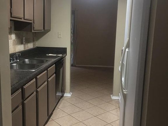 4th image of 6464 Meadow Rue Dr