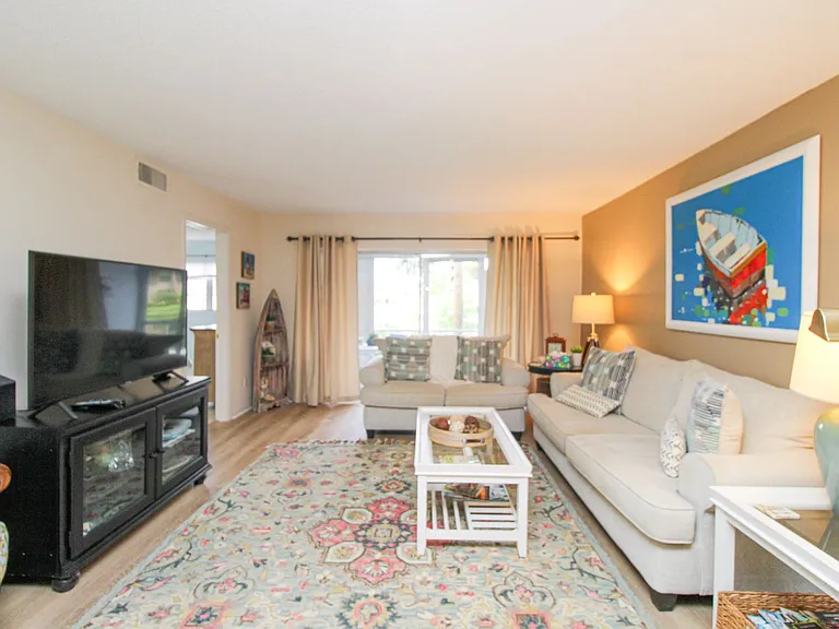1020 Palm View Dr #C-104 — Photo 26