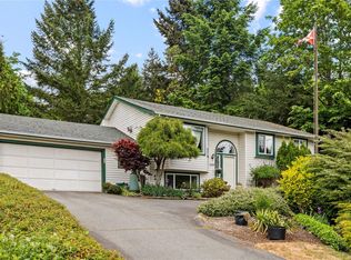 2109 Lakeside Dr, Nanaimo, BC V9X1A8