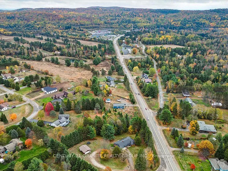 4 Maxwell Settlement Rd #1 — Photo 32