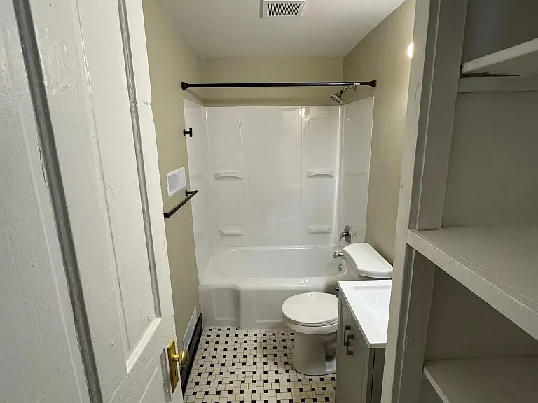 3052 N Buffum St #3 — Photo 3