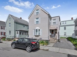 11 Murphy Ct, Newton, MA 02458