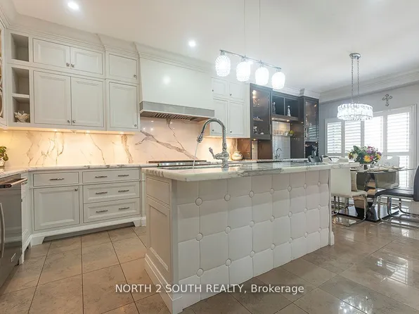 2 Yellow Avens Blvd, Brampton, ON L6R 0K5