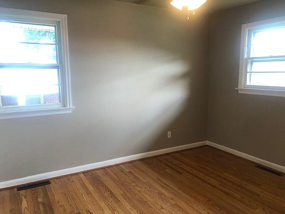 5th image of 526 Parkland Dr