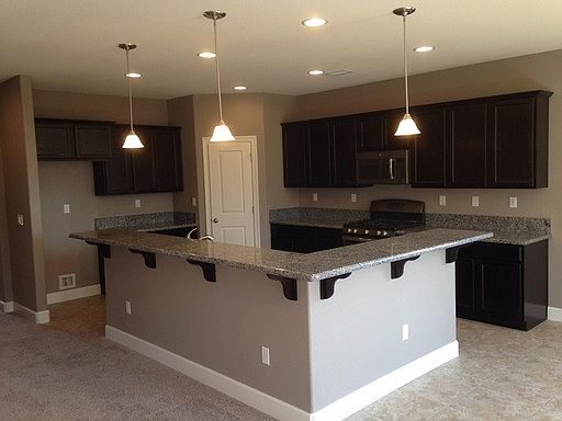 2nd image of 1247 Heybourne Rd