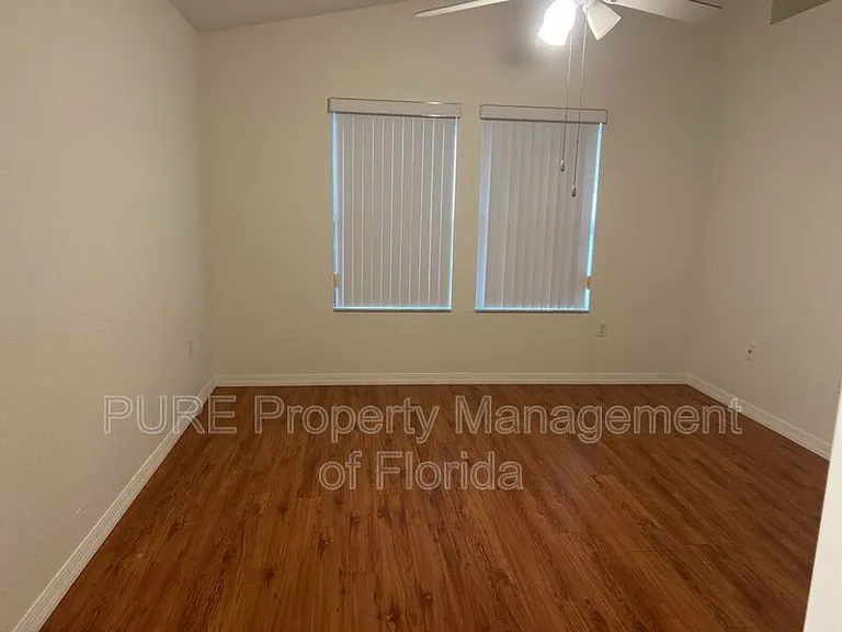 3936 NE 21st Ln — Photo 11
