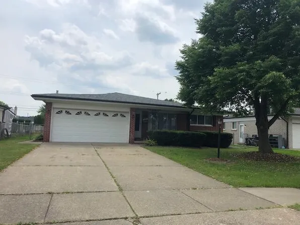 11242 Glenis Dr, Sterling Heights, MI 48312