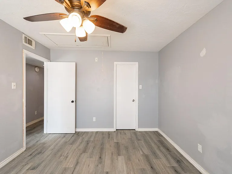 3323 Silverside Dr — Photo 13