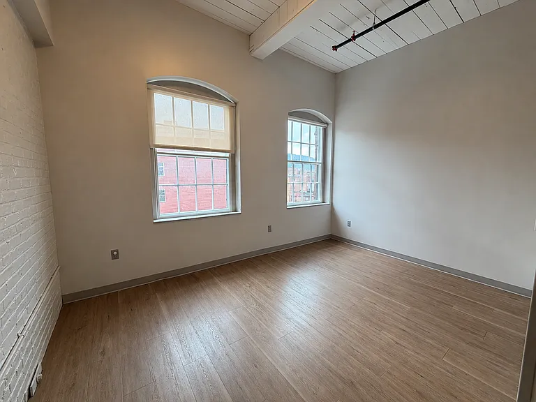 47 Flat St #405 — Photo 3