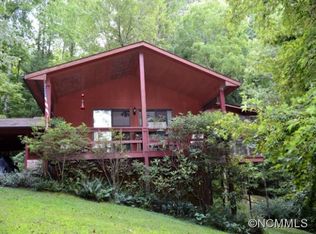 238 Landia Dr, Hendersonville, NC 28739