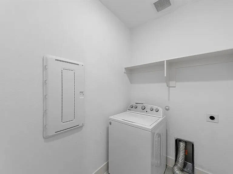 2025 Saint Andrews Dr — Photo 16