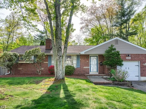 18 Hillcrest Ter, Lincoln Park Boro, NJ 07035