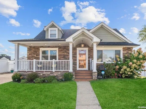 719 Adonia Street, Franklin Square, NY 11010