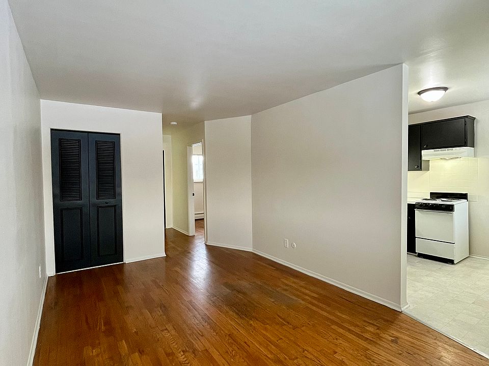 1st image of 650 Harrison Blvd APT 30