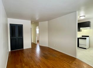 650 Harrison Blvd APT 30, Lincoln Park, MI 48146