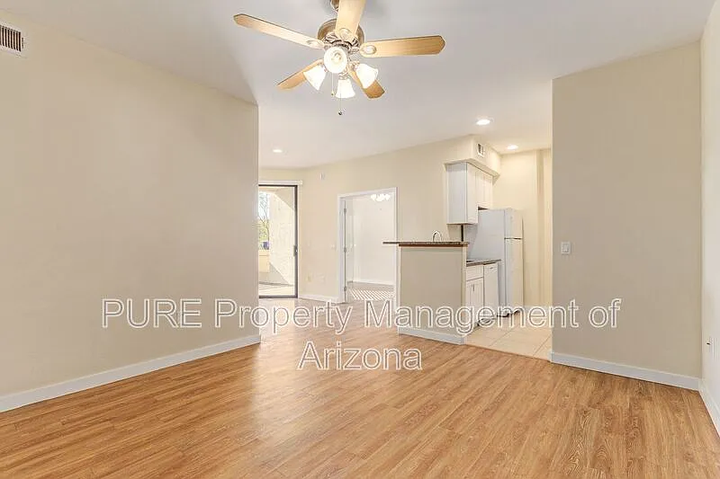 2 bed, 2.0 bath, 790 sqft, $1,425 — Photo 4