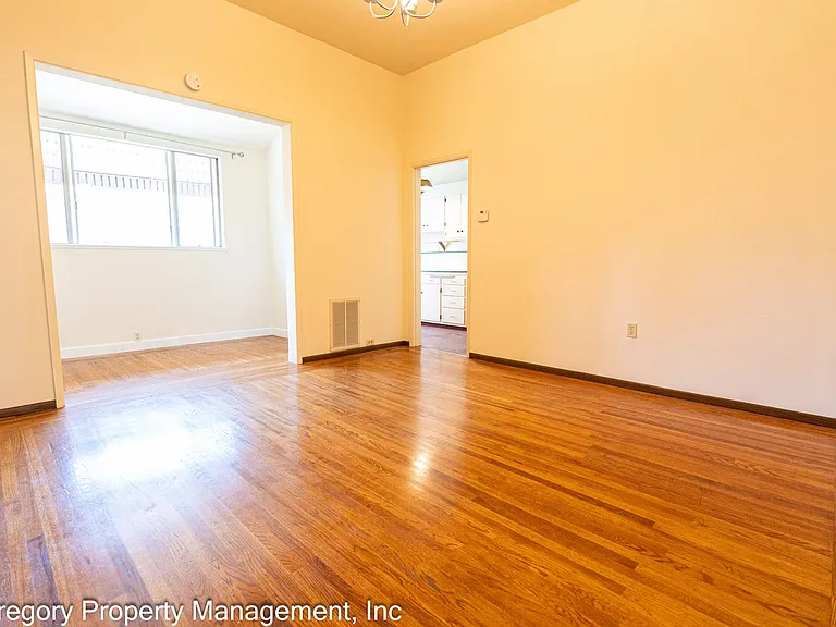 1210 Paru St. — Photo 3