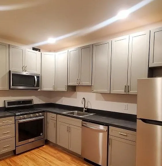 203 S George St — Photo 1