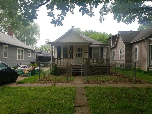 1816 SW Cherokee St, Topeka, KS 66606