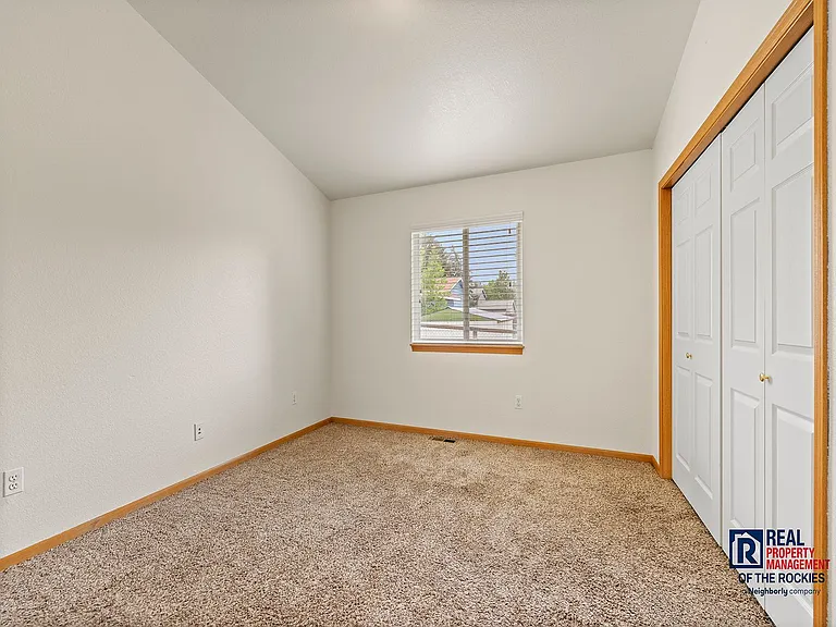437 Radiant Dr — Photo 7