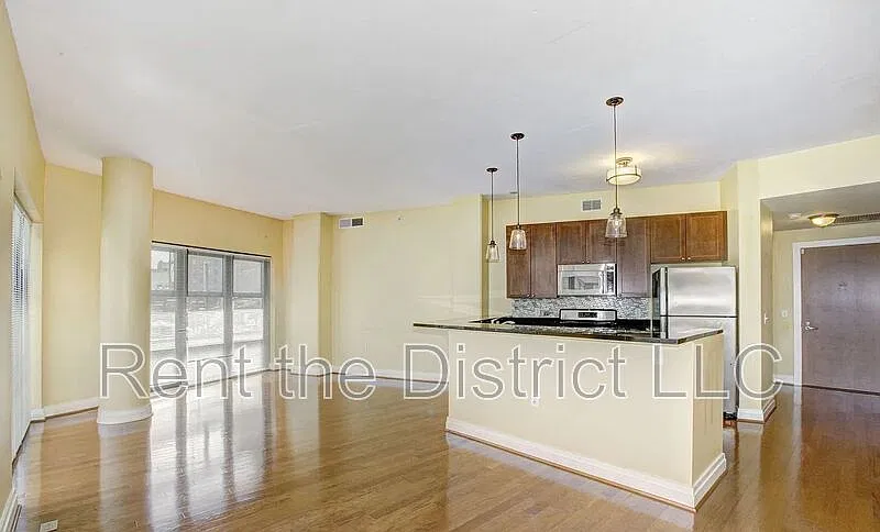 2120 Vermont Ave NW — Photo 4
