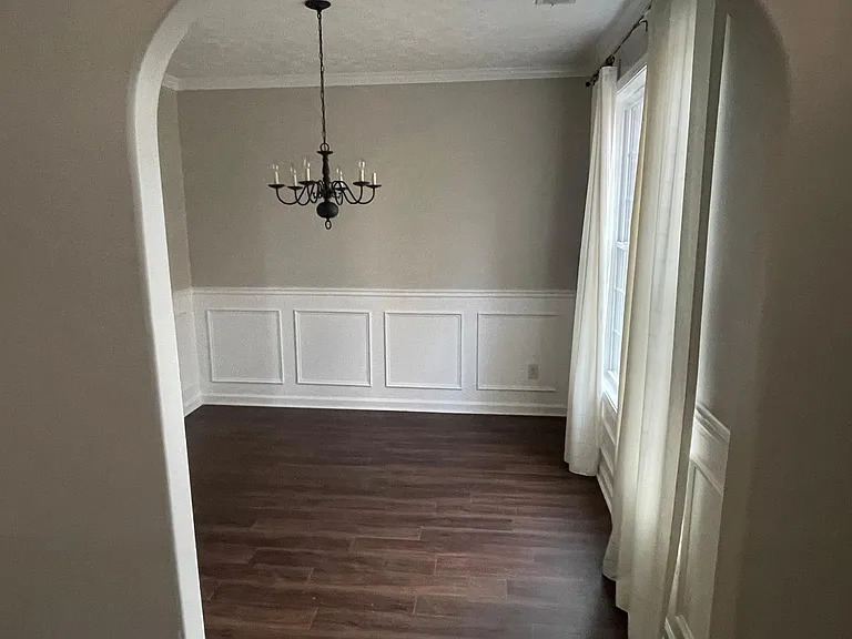 8012 Abington Dr — Photo 21